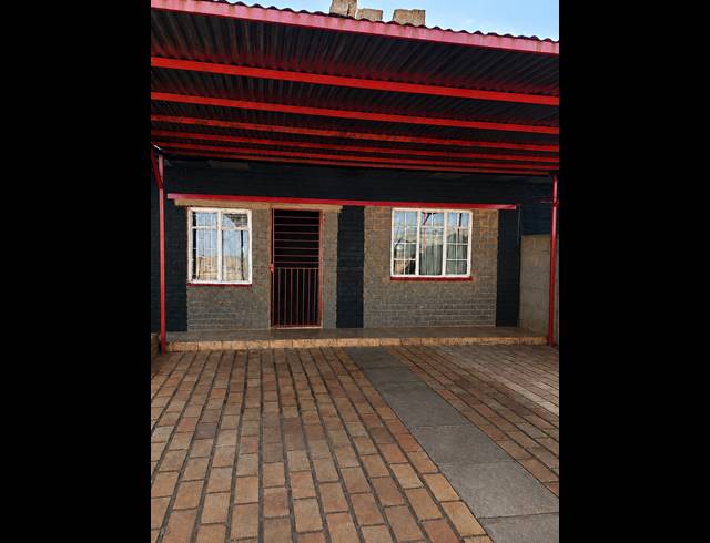 3 BEDROOM HOUSE FOR SALE IN SONLAND PARK